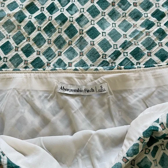 A&F Maxi Crinkle Skirt - Picture 3 of 4